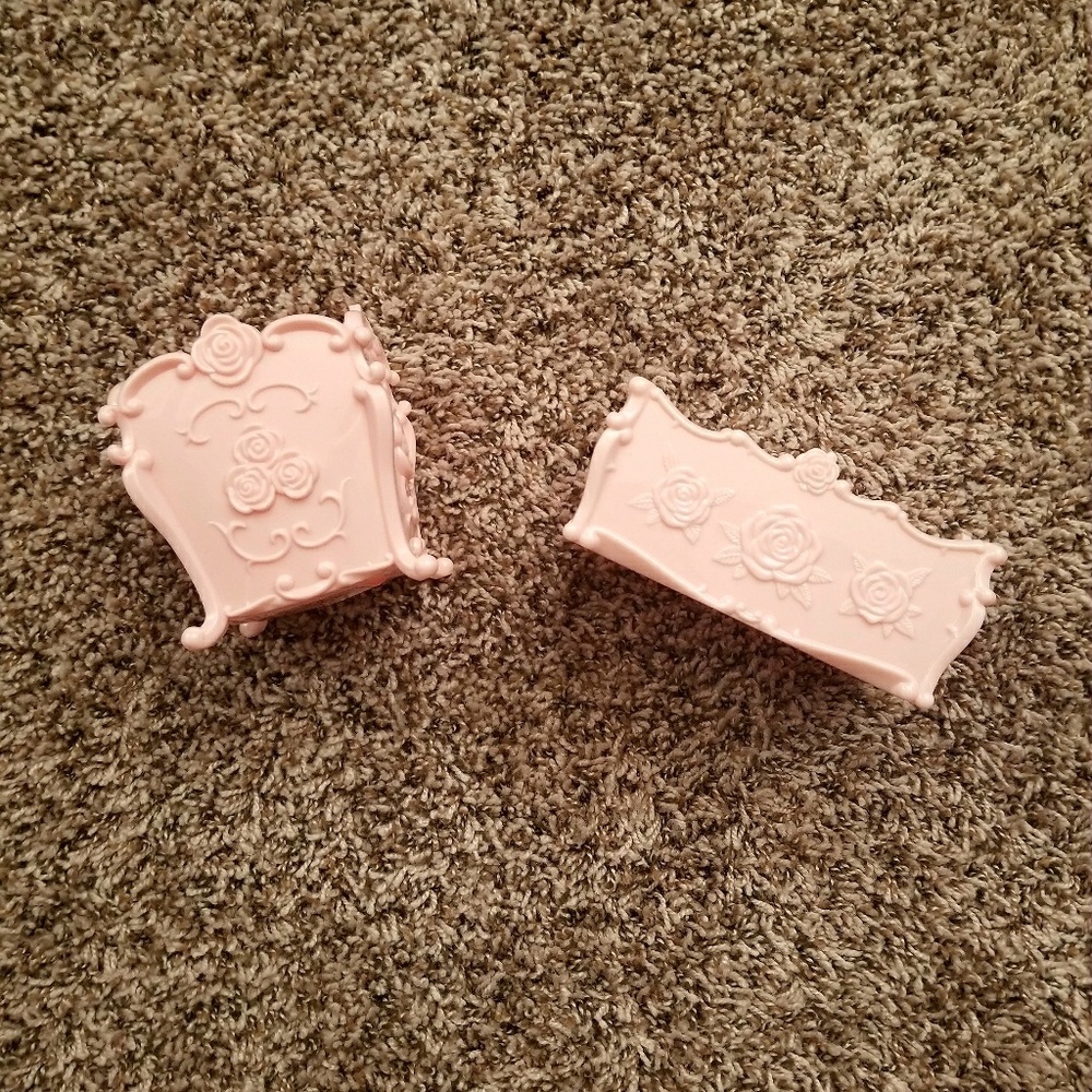 Pastel Pink Makeup Holders